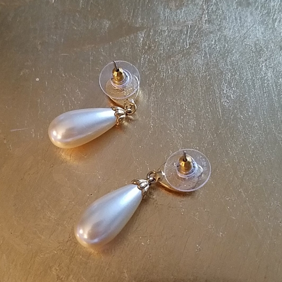 Pearl drop earrings - Picture 2 of 2
